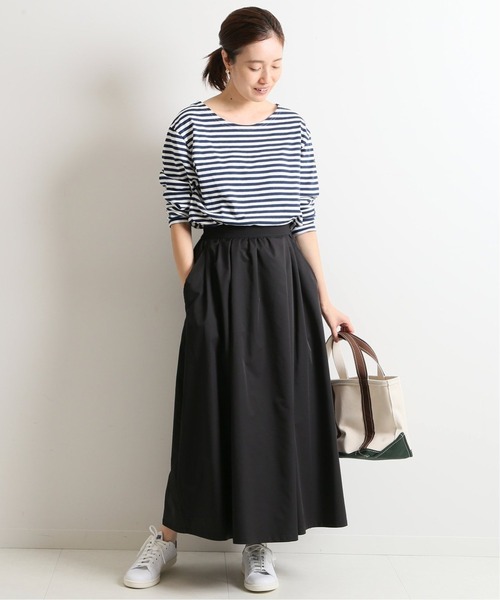SLOBE IENA(スローブイエナ)の「ランダムタックスカート【ウエストゴム/手洗い可能】◆(スカート・レディース・ブラック/ブラック系その他/グリーン・36/38/40)」の15枚目の写真