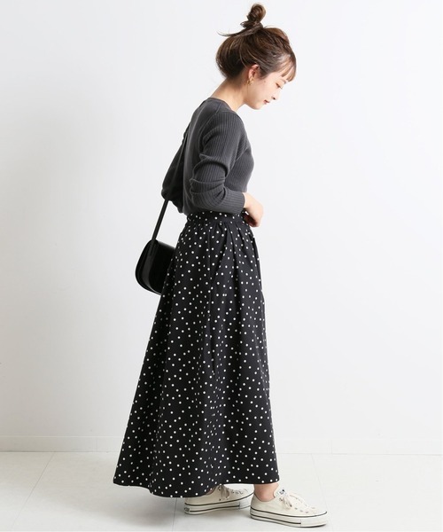 SLOBE IENA(スローブイエナ)の「ランダムタックスカート【ウエストゴム/手洗い可能】◆(スカート・レディース・ブラック/ブラック系その他/グリーン・36/38/40)」の10枚目の写真