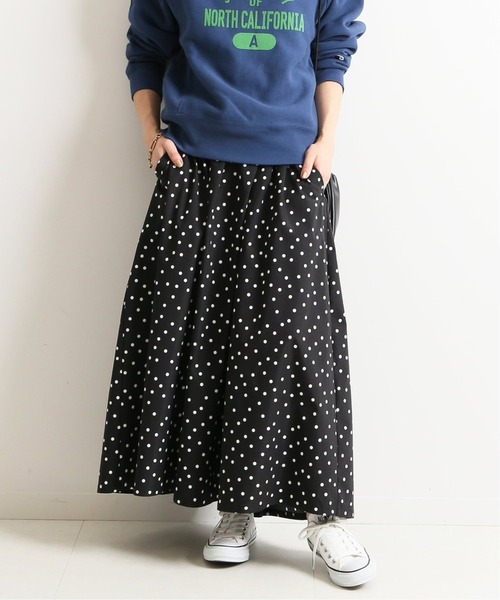 SLOBE IENA(スローブイエナ)の「ランダムタックスカート【ウエストゴム/手洗い可能】◆(スカート・レディース・ブラック/ブラック系その他/グリーン・36/38/40)」の6枚目の写真