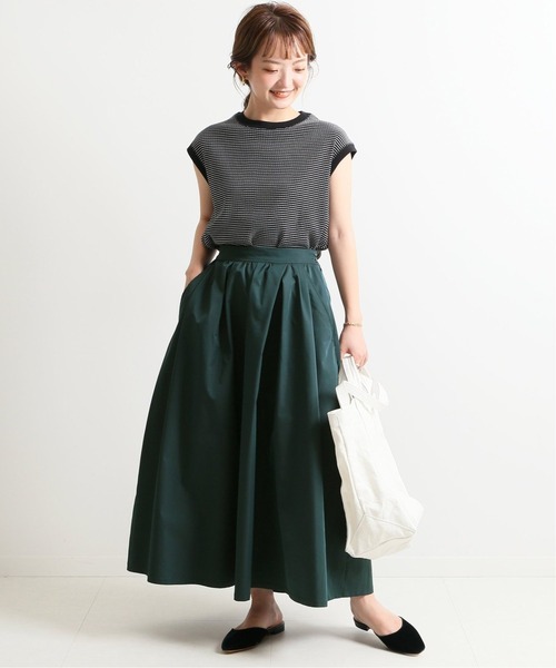 SLOBE IENA(スローブイエナ)の「ランダムタックスカート【ウエストゴム/手洗い可能】◆(スカート・レディース・ブラック/ブラック系その他/グリーン・36/38/40)」の12枚目の写真
