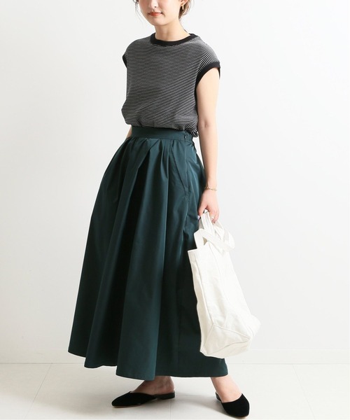 SLOBE IENA(スローブイエナ)の「ランダムタックスカート【ウエストゴム/手洗い可能】◆(スカート・レディース・ブラック/ブラック系その他/グリーン・36/38/40)」の7枚目の写真