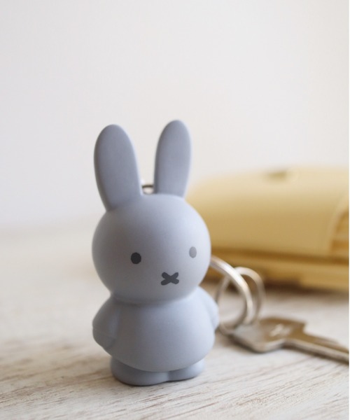 Miffy（ ミッフィー）の「Miffy Keychain  ミッフィー キーホルダー（キーホルダー・レディース・イエロー/ブルー/オレンジ/ブルー系/グリーン系/ピンク系/アイボリー・フリー）」の4枚目の写真