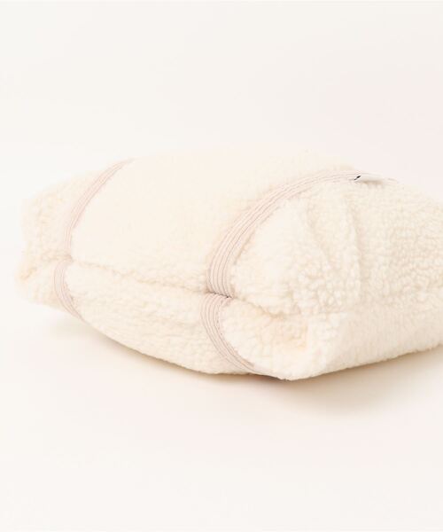 Samansa Mos2 blue（サマンサモスモスブルー）の「ボア2WAYショルダーバッグ（ショルダーバッグ・レディース・ベージュ/オフホワイト/ベージュ系その他・ﾌﾘ-）」の6枚目の写真