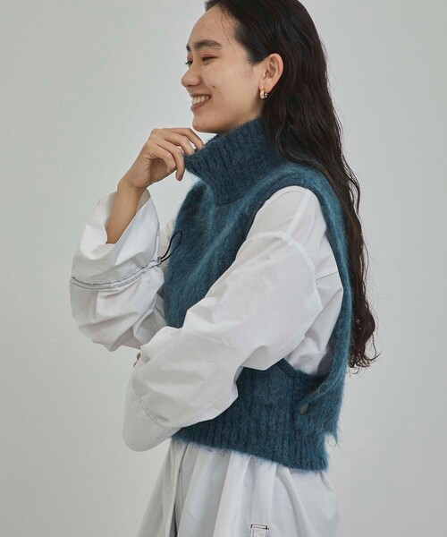 CITY TOKYO(シティトウキョウ)の「モヘアウールタートルニットベスト(ベスト・レディース・オレンジ/ブルー・FREE)」の21枚目の写真