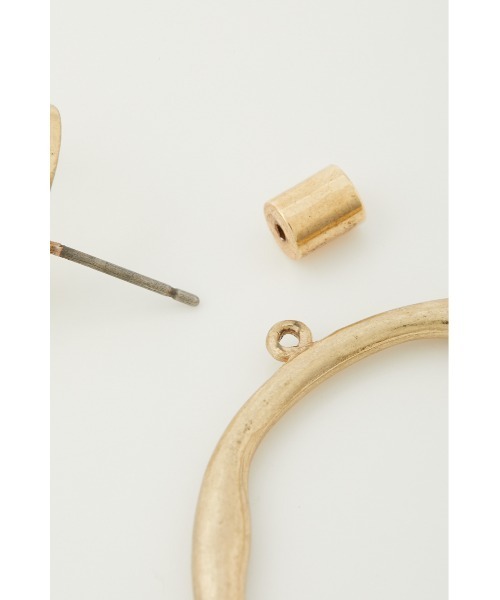 rienda（リエンダ）の「2ラウンドピアス（ピアス（両耳用）・レディース・ゴールド・FREE）」の5枚目の写真