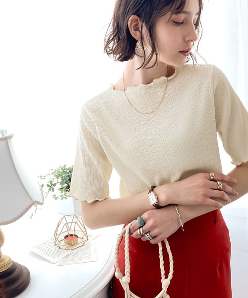 レディース　トップス　ホワイト　新品　フォロー割-200円 セール】夏に大活躍！胸きゅん、褒められトップス。配色メロウ5