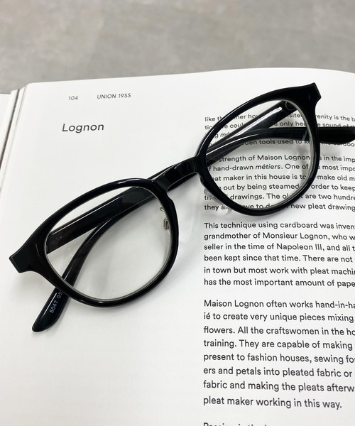 DouDou(ドゥドゥ)の「クラッシックフレームメガネ(メガネ・レディース・ブラック/ブラウン・FREE)」の2枚目の写真