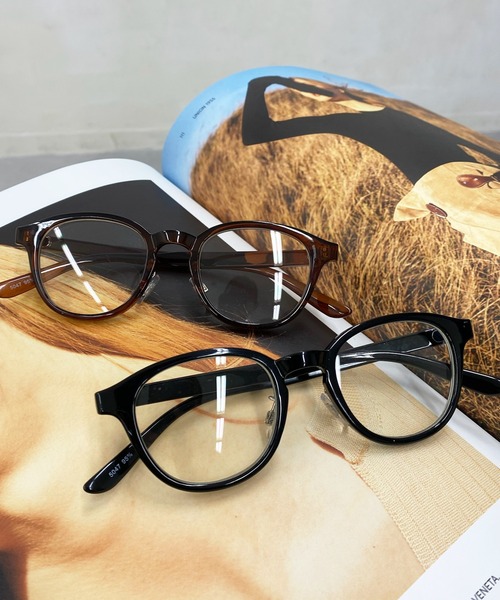 DouDou(ドゥドゥ)の「クラッシックフレームメガネ(メガネ・レディース・ブラック/ブラウン・FREE)」の5枚目の写真