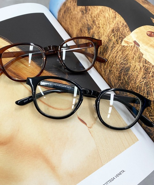 DouDou(ドゥドゥ)の「クラッシックフレームメガネ(メガネ・レディース・ブラック/ブラウン・FREE)」の4枚目の写真