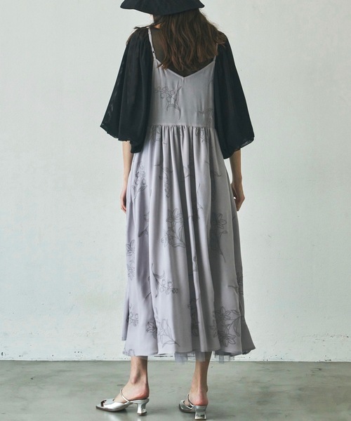 LA BELLE ETUDE(ラベルエチュード)の「鈴蘭×百合刺繍キャミワンピース(ワンピース・レディース・ライトパープル・FREE)」の16枚目の写真