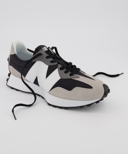 NEW BALANCE(ニューバランス)の「MS327(スニーカー・メンズ・ブラック/グリーン×オレンジ・26.5cm/29.0cm/27.0cm/22.5cm/23.0cm/28.0cm/23.5cm/27.5cm/24.5cm/26.0cm/25.0cm/25.5cm/28.5cm/24.0cm)」の4枚目の写真