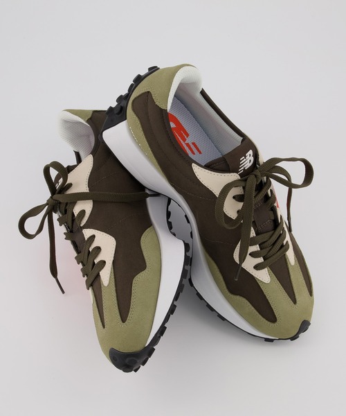 NEW BALANCE(ニューバランス)の「MS327(スニーカー・メンズ・ブラック/グリーン×オレンジ・26.5cm/29.0cm/27.0cm/22.5cm/23.0cm/28.0cm/23.5cm/27.5cm/24.5cm/26.0cm/25.0cm/25.5cm/28.5cm/24.0cm)」の9枚目の写真