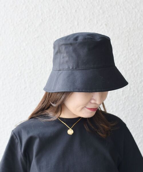 SHIPS(シップス)の「〈手洗い可能〉コットンバケットハット◇(ハット・レディース・ブラック/ベージュ・ONE SIZE)」の2枚目の写真