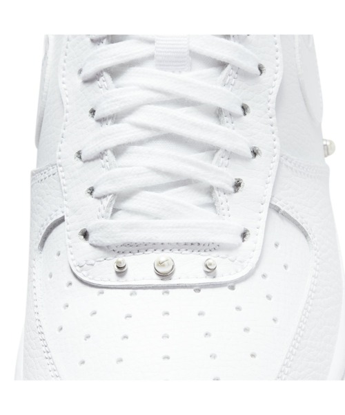 NIKE(ナイキ)の「ナイキ エア フォース 1 '07 SE ウィメンズシューズ / Nike Air Force 1 '07 SE Women's Shoes(スニーカー・レディース・ホワイト・23/24/25/26/27/28/22/29/28.5/25.5/26.5/27.5/22.5/24.5/23.5)」の7枚目の写真
