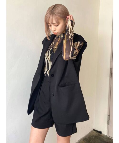 EMODA（エモダ）の「ハイウエストショートパンツ（その他パンツ・レディース・ブラック/ベージュ/ブラウン・SMALL/MEDIUM）」の9枚目の写真