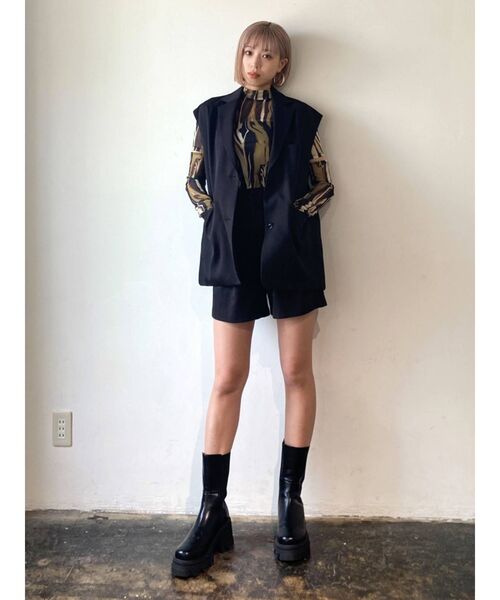 EMODA（エモダ）の「ハイウエストショートパンツ（その他パンツ・レディース・ブラック/ベージュ/ブラウン・SMALL/MEDIUM）」の10枚目の写真