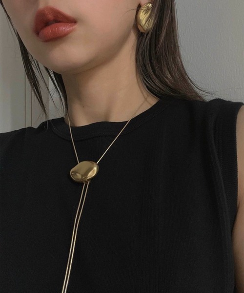 Ameri（アメリ）の「STONE LIKE ASYMMETRY PIERCE（ピアス（両耳用）・レディース・シルバー/ゴールド・FREE）」の5枚目の写真