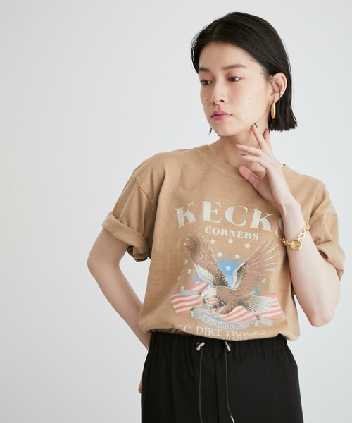 ADAM ET ROPE'(アダムエロペ)の「【GOOD ROCK SPEED】ROCK Tee(Tシャツ/カットソー・レディース・ベージュ/ブラック・FREE)」の2枚目の写真