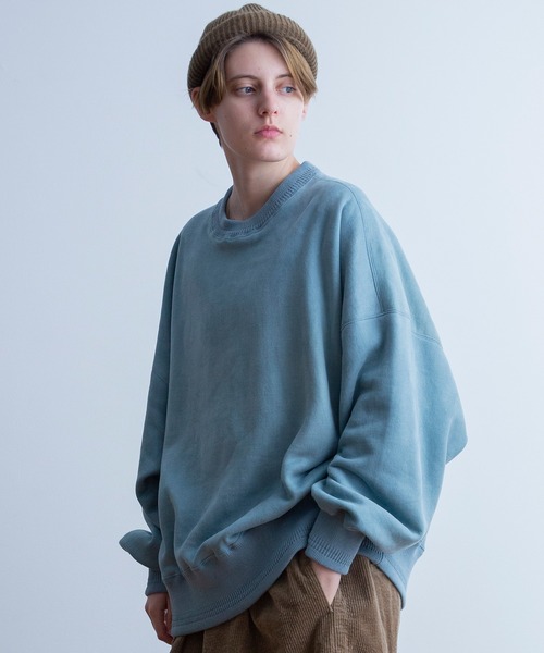 Universal Style Wear(ユニバーサルスタイルウェア)の「Universal Style Wear ライヤー ルーズ クルーネック(スウェット・メンズ・グレー/黄土色系/ブラック/カーキ/ブルーグレー・LARGE/X-LARGE/MEDIUM)」の4枚目の写真