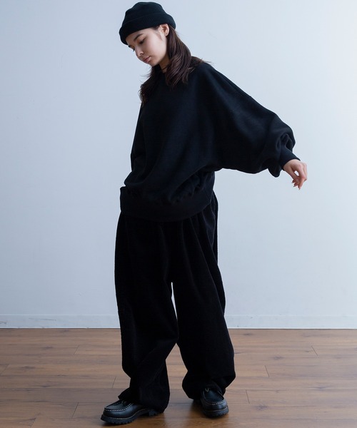 Universal Style Wear(ユニバーサルスタイルウェア)の「Universal Style Wear ライヤー ルーズ クルーネック(スウェット・メンズ・グレー/黄土色系/ブラック/カーキ/ブルーグレー・LARGE/X-LARGE/MEDIUM)」の6枚目の写真
