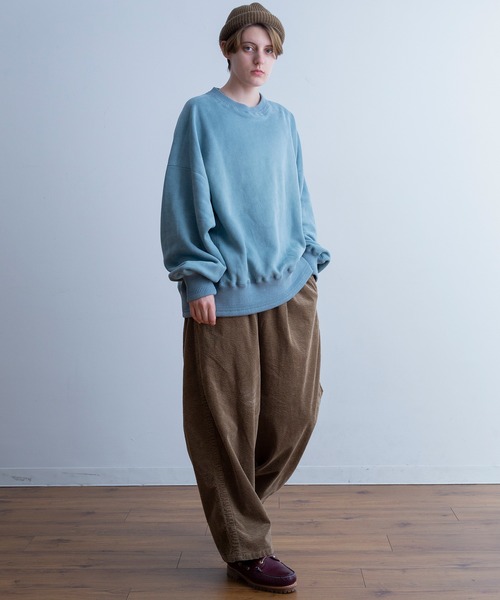 Universal Style Wear(ユニバーサルスタイルウェア)の「Universal Style Wear ライヤー ルーズ クルーネック(スウェット・メンズ・グレー/黄土色系/ブラック/カーキ/ブルーグレー・LARGE/X-LARGE/MEDIUM)」の9枚目の写真