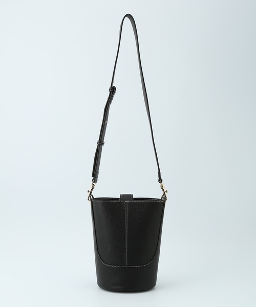 ROPE'（ロペ）の「ポーチ付き/2WAYセンターシームバケットミドルバッグ（ショルダーバッグ・レディース・ブラック/キャメル・FREE）」の3枚目の写真