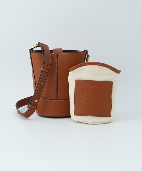 ROPE'（ロペ）の「ポーチ付き/2WAYセンターシームバケットミドルバッグ（ショルダーバッグ・レディース・ブラック/キャメル・FREE）」の13枚目の写真