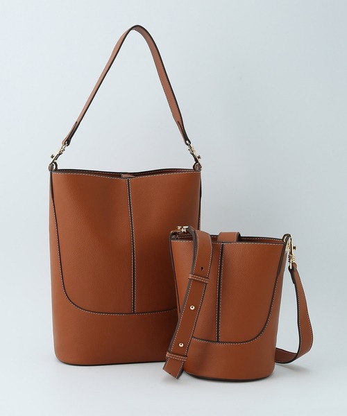 ROPE'（ロペ）の「ポーチ付き/2WAYセンターシームバケットミドルバッグ（ショルダーバッグ・レディース・ブラック/キャメル・FREE）」の17枚目の写真