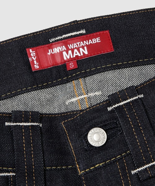JUNYA WATANABE MAN（ジュンヤワタナベマン）の「Levi's コラボレーション インディゴデニム（デニムパンツ・メンズ・インディゴブルー・S/XS/M/L）」の3枚目の写真