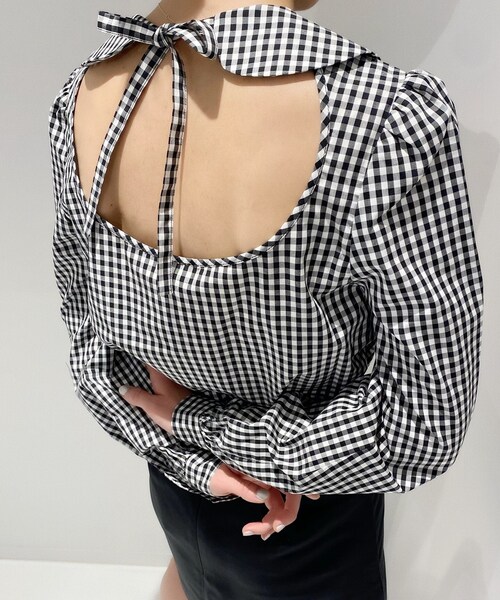 Charles Chaton(シャルルシャトン)の「SANDY LIANG Stinging Top(シャツ/ブラウス・レディース・ブラック・X-SMALL)」の4枚目の写真