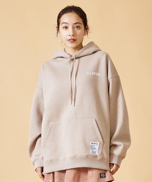 春夏新作モデル MILKFED.（ミルクフェド）の「BASIC STENCIL BIG SWEAT HOODIE トップス