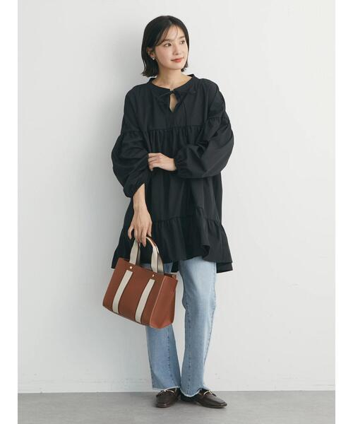 Green　Parks（グリーンパークス）の「前リボン切替ギャザーチュニック（シャツ/ブラウス・レディース・ブラック/オフホワイト・FREE）」の3枚目の写真