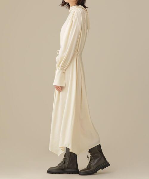 CASA FLINE(カーサフライン)の「casa fline/ハイネックタックイレヘムドレス(ワンピース・レディース・ホワイト/ネイビー/ブラウン・FREE)」の21枚目の写真