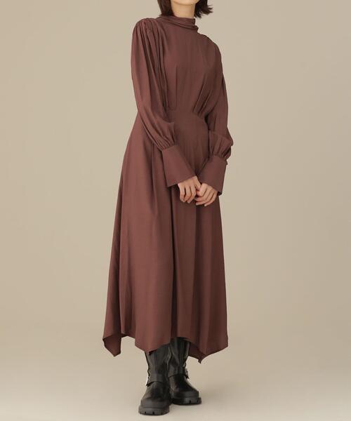 CASA FLINE(カーサフライン)の「casa fline/ハイネックタックイレヘムドレス(ワンピース・レディース・ホワイト/ネイビー/ブラウン・FREE)」の22枚目の写真