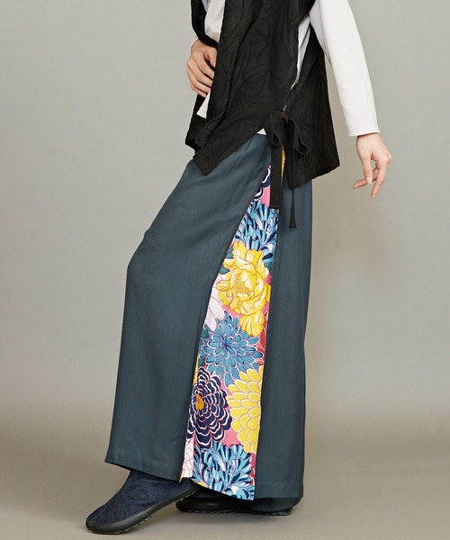 カヤ（カヤ）の「【カヤ】花ざかり八掛ワイドパンツ（その他パンツ・レディース・ブラック/グリーン/ダークネイビー/ライトパープル/ネイビー・FREE）」の20枚目の写真