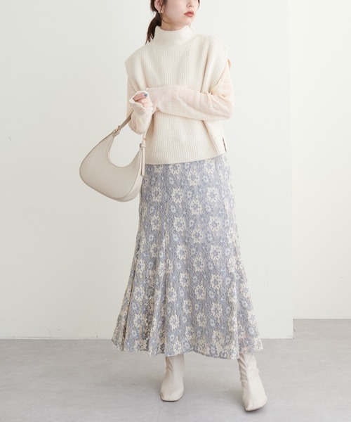 natural couture（ナチュラルクチュール）の「こなれたレイヤードスタイルに◎ハイネックハーフジップニットベスト（ベスト・レディース・ブラック/ベージュ/オフホワイト・FREE）」の12枚目の写真