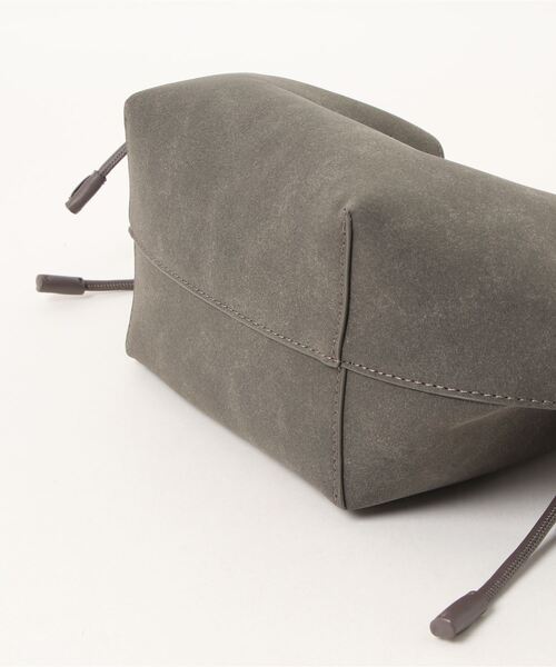 Te chichi（テチチ）の「ポーチ付キンチャクトートバッグ（ハンドバッグ・レディース・チャコール/オレンジ・ﾌﾘ-）」の4枚目の写真