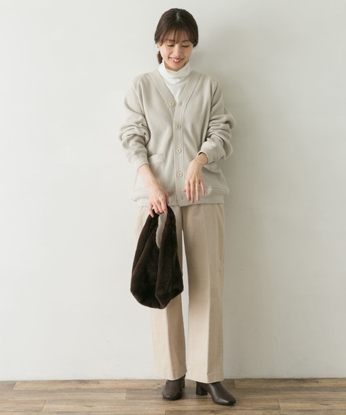 URBAN RESEARCH DOORS(アーバンリサーチドアーズ)の「『UR TECH』ワッフルVネックカーディガン(カーディガン/ボレロ・メンズ・ベージュ系その他/グリーン/ネイビー/ブラック・X-LARGE/MEDIUM/LARGE)」の11枚目の写真