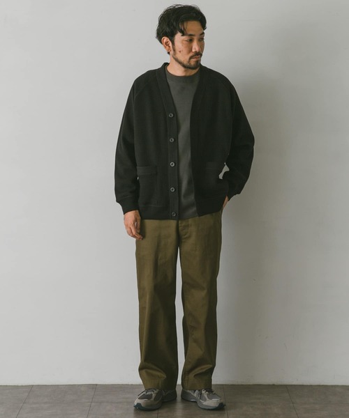 URBAN RESEARCH DOORS(アーバンリサーチドアーズ)の「『UR TECH』ワッフルVネックカーディガン(カーディガン/ボレロ・メンズ・ベージュ系その他/グリーン/ネイビー/ブラック・X-LARGE/MEDIUM/LARGE)」の13枚目の写真