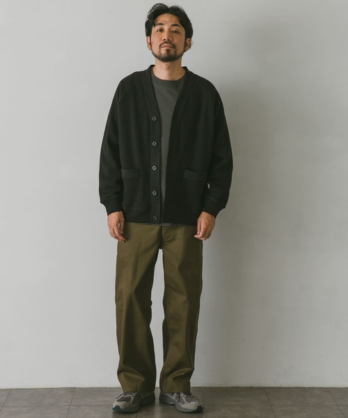 URBAN RESEARCH DOORS(アーバンリサーチドアーズ)の「『UR TECH』ワッフルVネックカーディガン(カーディガン/ボレロ・メンズ・ベージュ系その他/グリーン/ネイビー/ブラック・X-LARGE/MEDIUM/LARGE)」の19枚目の写真