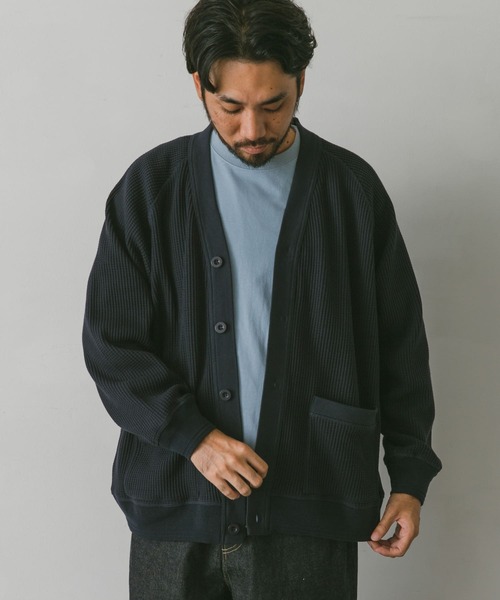 URBAN RESEARCH DOORS(アーバンリサーチドアーズ)の「『UR TECH』ワッフルVネックカーディガン(カーディガン/ボレロ・メンズ・ベージュ系その他/グリーン/ネイビー/ブラック・X-LARGE/MEDIUM/LARGE)」の14枚目の写真