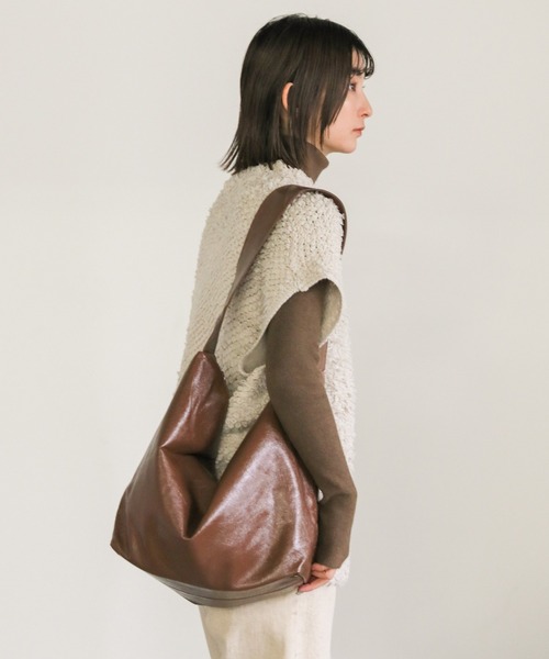 select MOCA(セレクトモカ)の「フェイクレザーショルダーバッグ(ショルダーバッグ・レディース・アイボリー/ブラック/ブラウン・FREE)」の11枚目の写真