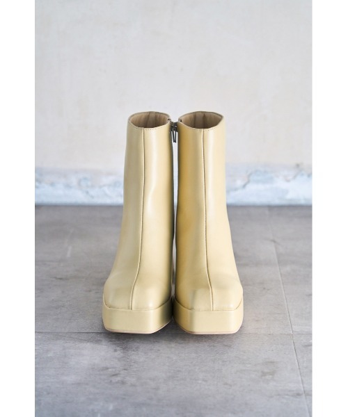 AZUL by moussy(アズールバイマウジー)の「THICK HEEL BOOTS/シックヒールブーツ(ブーツ・レディース・ブラック/ライトベージュ・SMALL/MEDIUM/LARGE)」の11枚目の写真