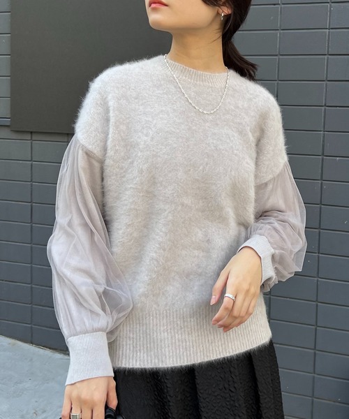 Lui's(ルイス)の「FOXEY 袖チュール重ねニットプルオーバー(ニット/セーター・レディース・ブラック/グレー/ピンク・FREE)」の2枚目の写真