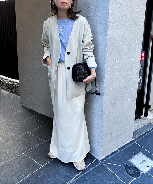 feepur(フェピュール)の「カラーレスシングルジャケット(ノーカラージャケット・レディース・アイボリー/グレー/ブラック・MEDIUM)」の8枚目の写真