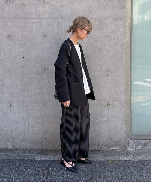 feepur(フェピュール)の「カラーレスシングルジャケット(ノーカラージャケット・レディース・アイボリー/グレー/ブラック・MEDIUM)」の18枚目の写真