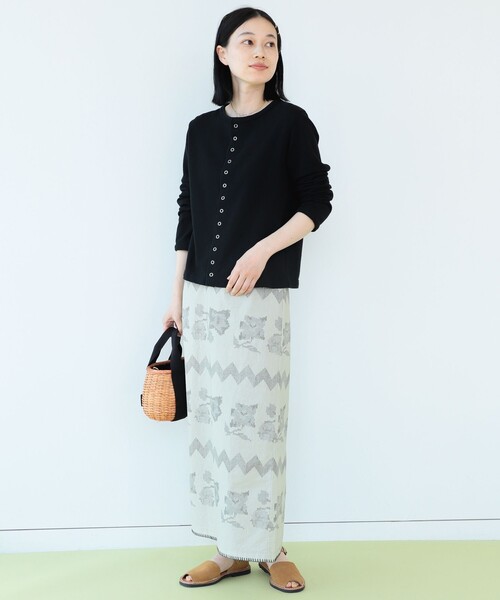 BEAMS BOY(ビームスボーイ)の「BEAMS BOY / リング ドット カーディガン 23SS(カーディガン/ボレロ・レディース・グリーン/サックスブルー/レッド/ブラック・2/1)」の5枚目の写真