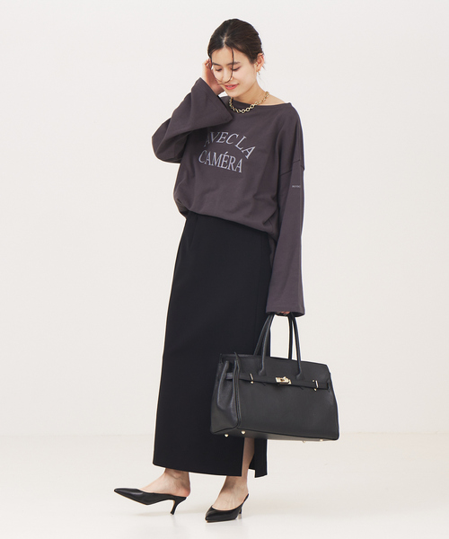 Rouge vif Anna(ルージュヴィフアンナ)の「ミニ裏毛ロゴロンT(Tシャツ/カットソー・レディース・ホワイト/ベージュ/チャコールグレー・フリー)」の13枚目の写真