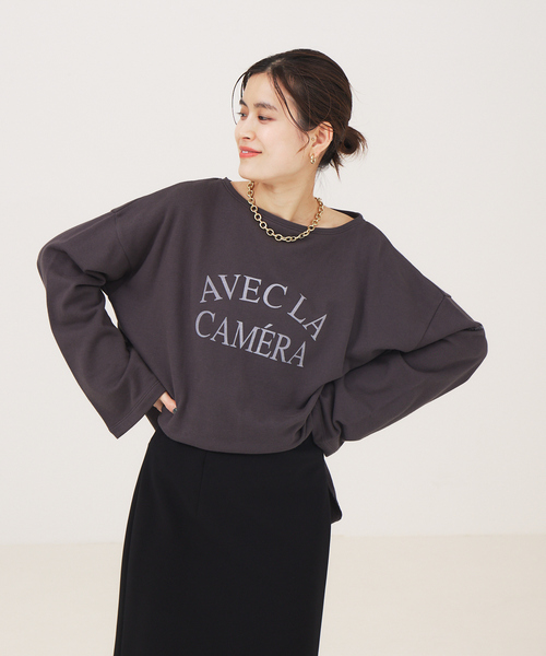 Rouge vif Anna(ルージュヴィフアンナ)の「ミニ裏毛ロゴロンT(Tシャツ/カットソー・レディース・ホワイト/ベージュ/チャコールグレー・フリー)」の14枚目の写真