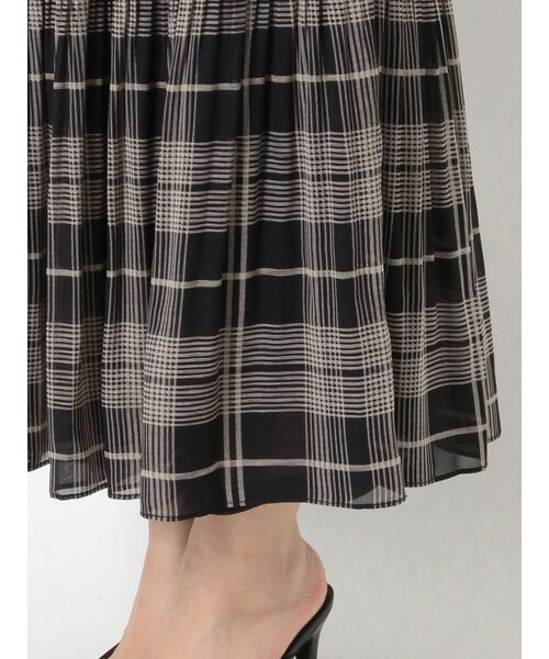 RESEXXY（リゼクシー）の「シアープリーツフレアスカート（スカート・レディース・ピンク/ブルー/その他1・FREE）」の15枚目の写真